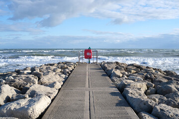 Obraz premium pier on the beach