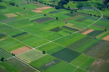 Agricultural fields in Gürbetal © schame87