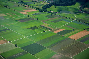 Agricultural fields in Gürbetal © schame87