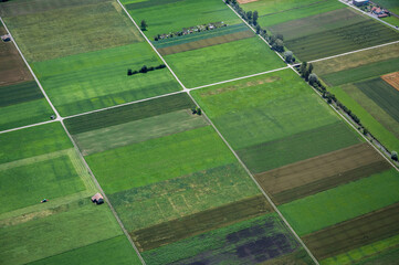 Agricultural fields in Gürbetal © schame87