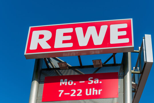 Die Rewe Group Ist Eine International Tätige Unternehmensgruppe Mit Sitz In Köln