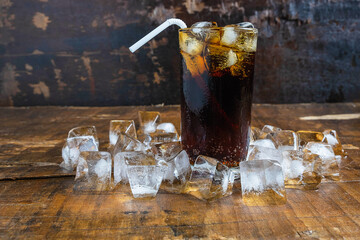 Cola drinks, black soft drinks and refreshing ice