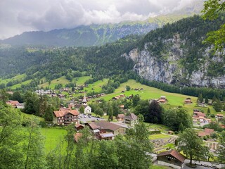 Fototapeta na wymiar Lauterbrunnen view on the hills 