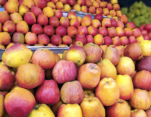 APPLES ON THE MARKET