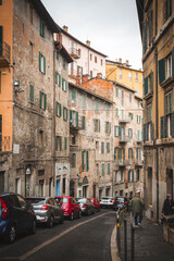 Fototapeta na wymiar an alley in the historic center of Perugia