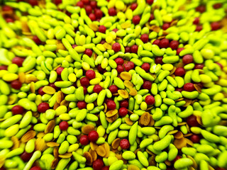 candied fennel seeds, sugar candy	
