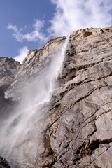the beautiful waterfall Basudhara near badrinath