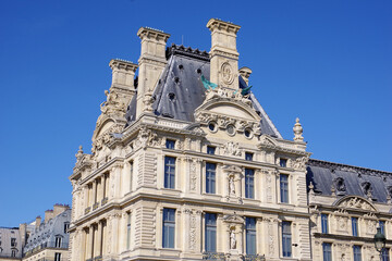 Naklejka premium Palais du Louvre durant le confinement