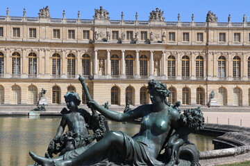 Fototapeta na wymiar Façade ouest du Château de Versailles