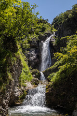 Fototapeta na wymiar Wasserfall in den Allgäuer Alpen