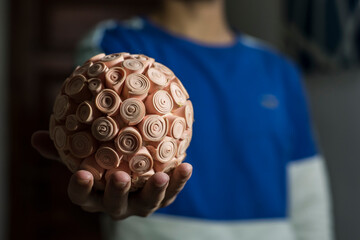 representation of the coronavirus in everyday life