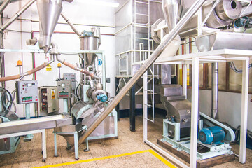 Trabajador de fabrica de granos