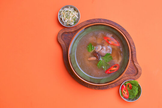 Sauerscharf-Suppe Bilder – Durchsuchen 2,619 Archivfotos ...