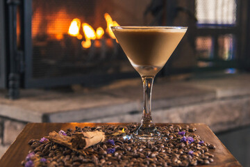 Tragos finos coloridos y de cafe