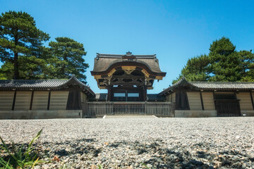 Fototapeta premium 京都御所の建春門です