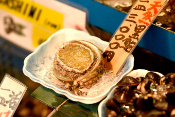 海鮮市場の高級黒あわび