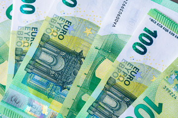 100 euro banknotes