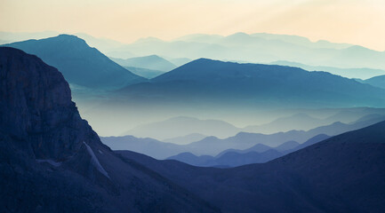 Obraz na płótnie Canvas magnificent mountain ranges in the middle toros mountains
