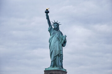 Obraz premium Statue of Liberty on the background of sky, New York City.