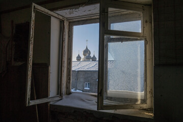 окно снег, Ростов, монастырь.