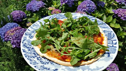 핸드메이드 루콜라 피자