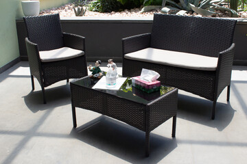 Before entering the dentist, sanitize your hands