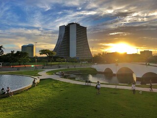 Largo dos Açorianos e Vista para o Centro Administrativo de Porto Alegre - Capital do Estado do Rio Grande do Sul, Brasil. 