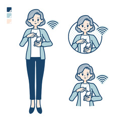 simple senior woman_smartphone-touch