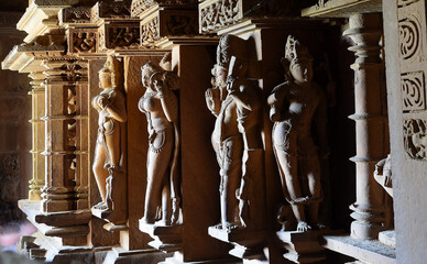 Fototapeta premium KHAJURAHO TEMPLE, INDIA. EROTIC TEMPLE ART. KAMASUTRA. 