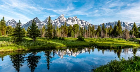 Foto auf Acrylglas Teton Range Reflection of the Grand Teton Mountain Range in Grand Teton National Park (4)