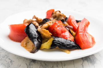 豚肉とトマトと茄子の炒め物