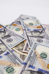 散らばるドル札