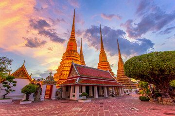 Fototapeta premium Wat Pho Temple or Wat Phra Chetuphon in Bangkok