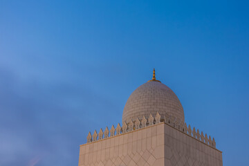 sheikh zayed frand mosque in abu dhabi, unique architecture intended by late president of UAE sheikh zayed bin sultan al nahyen.