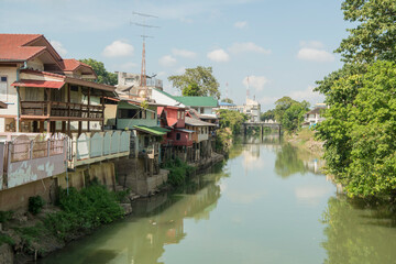 Fototapeta na wymiar THAILAND PHETBURI OLD TOWN RIVER