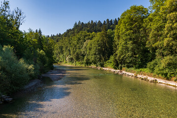Fototapeta na wymiar Fluss in der Schweiz - Die Emme