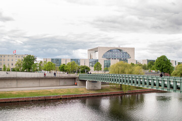 Bundeskanzleramt hinter der Spree