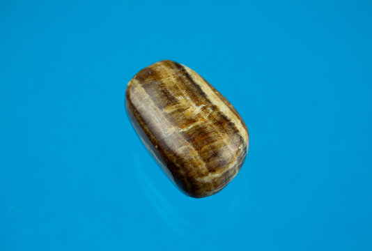 Aragonit, aragonite, Handschmeichler, worry stone, Heilstein, healing stone