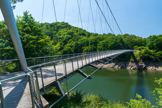 Victor-Neels-Br&uuml;cke &uuml;ber die Urfttalsperre nach Vogelsang