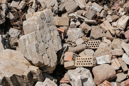 construction rubbel recycling - old bricks and stones