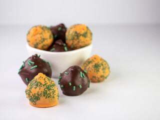 Carrot cake balls and chocolate mint cake balls with sprinkles s