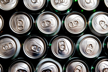 Aluminum beverage cans