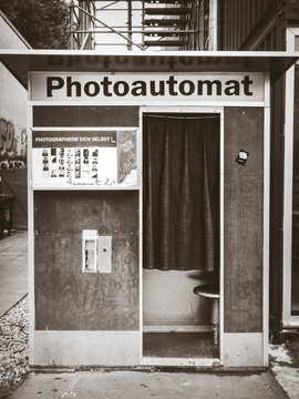 Photoautomat photo booth, Berlin, Germany
