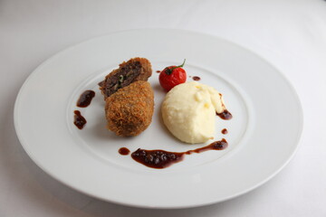 Cutlet with mash pure