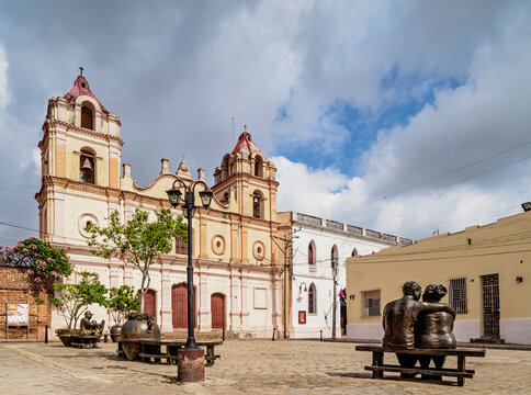 Martha Jimenez Perez Sculptures and Nuestra Senora del Carmen Church, Plaza del Carmen, Camaguey, Camaguey Province, Cuba