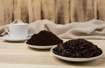 Coffee beans, coffee powder, coffee drink