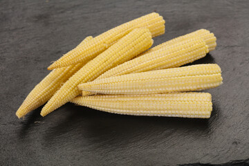 Raw baby corn