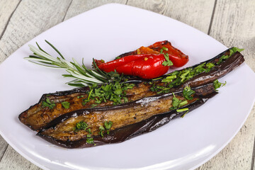 Grilled eggplant with bell pepper