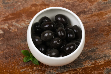 Black olives in the bowl
