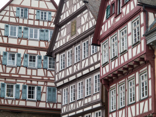 Mittelalterliche Fachwerk Gebäude in der Altstadt von Schwäbisch Hall in Deutschland